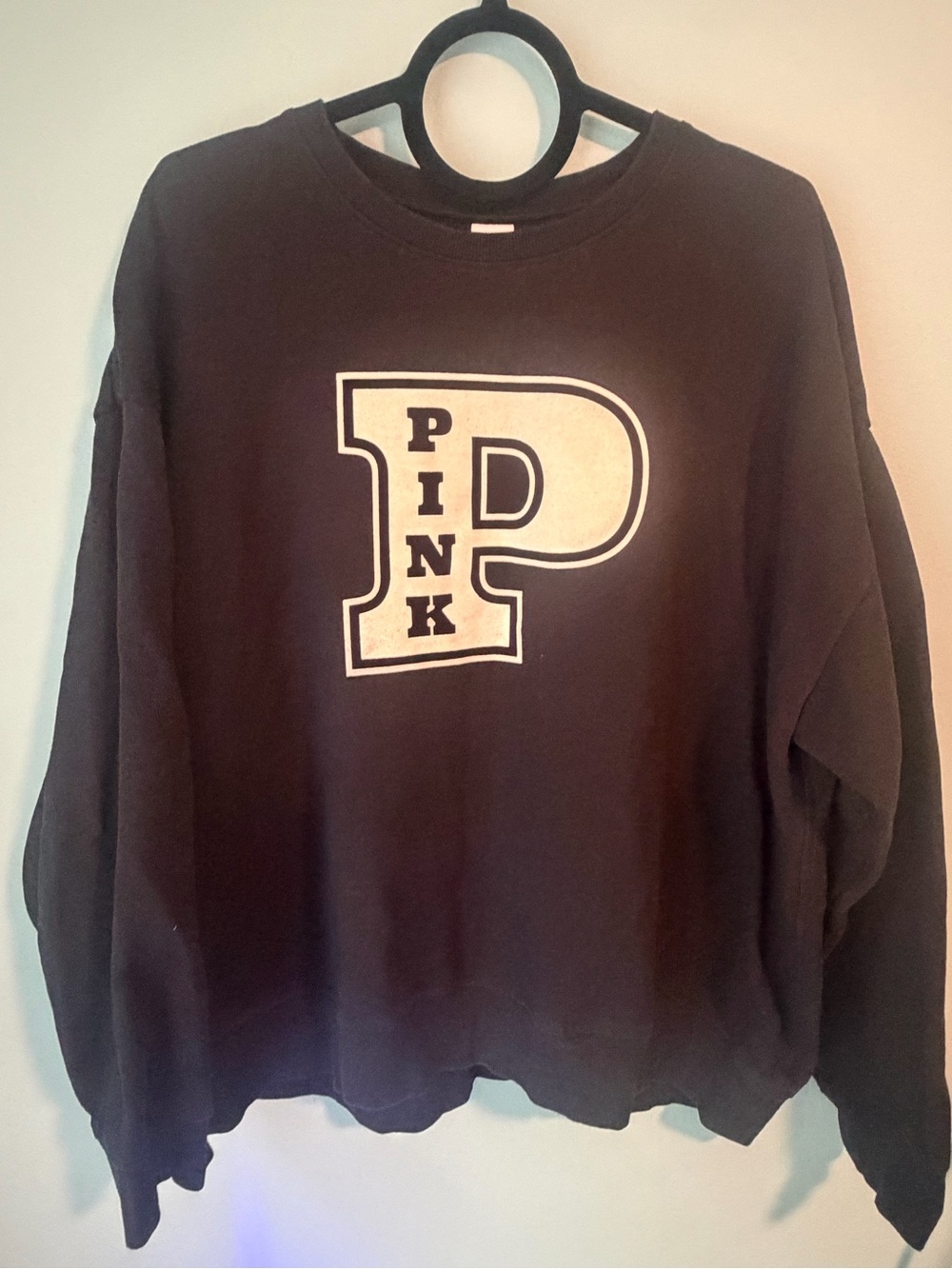 PINK Victoria's Secret Black Crewneck with Cream Logo P